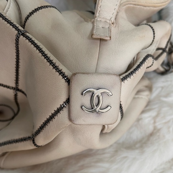 Chanel Cream Bowler Bag with Silver Hardware and Stitching 🕊️ - Picture 8 of 14